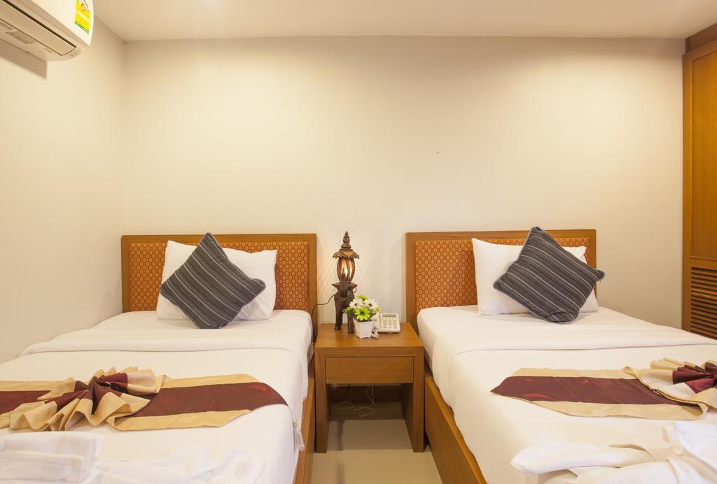 Hip Yaya Residences Patong Bagian luar foto