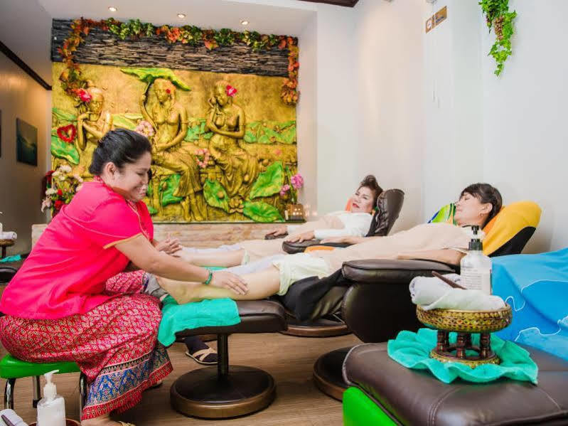 Hip Yaya Residences Patong Bagian luar foto