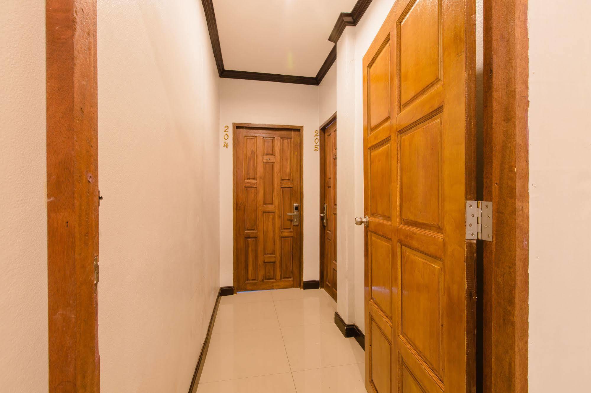 Hip Yaya Residences Patong Bagian luar foto