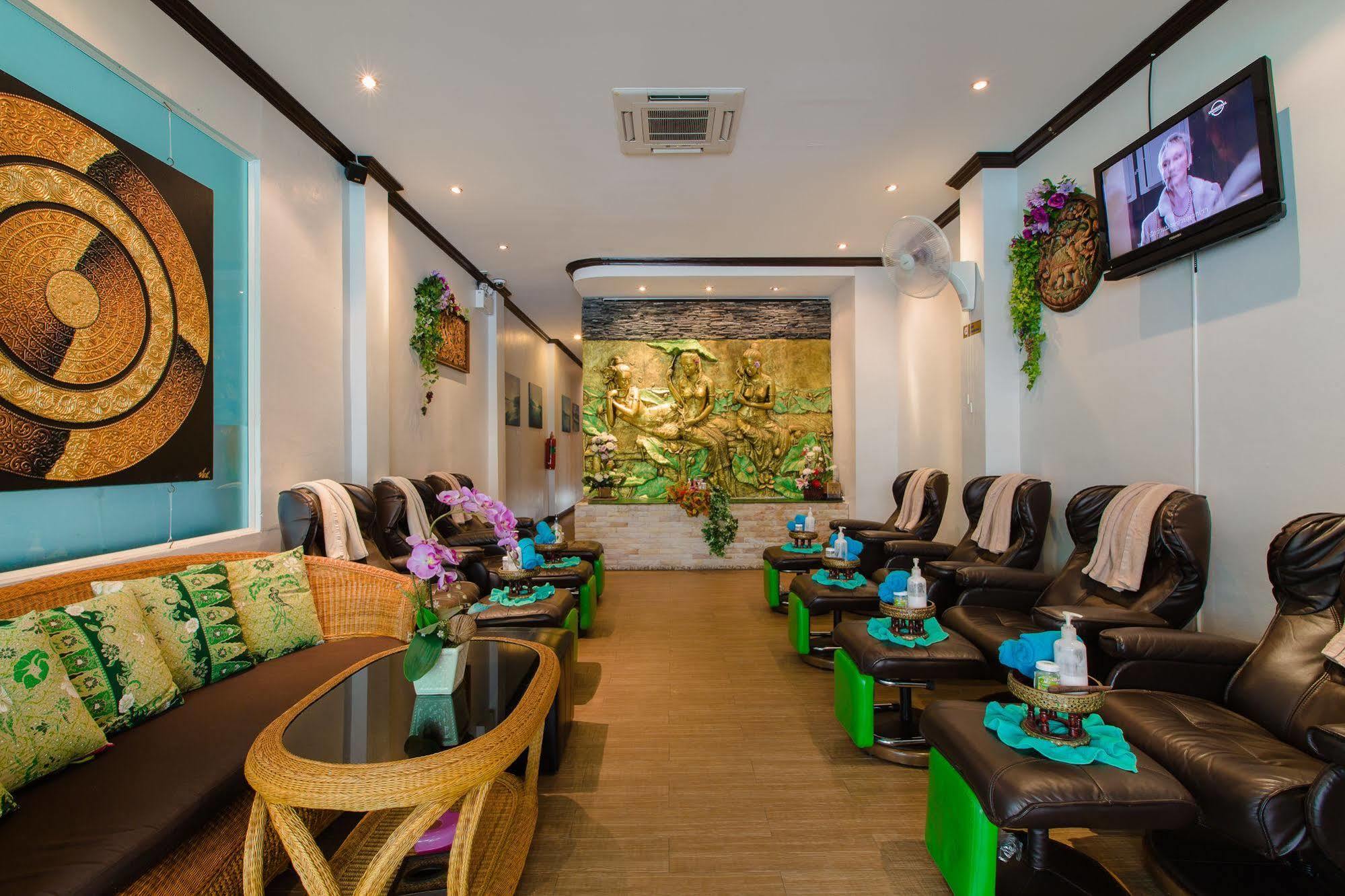 Hip Yaya Residences Patong Bagian luar foto