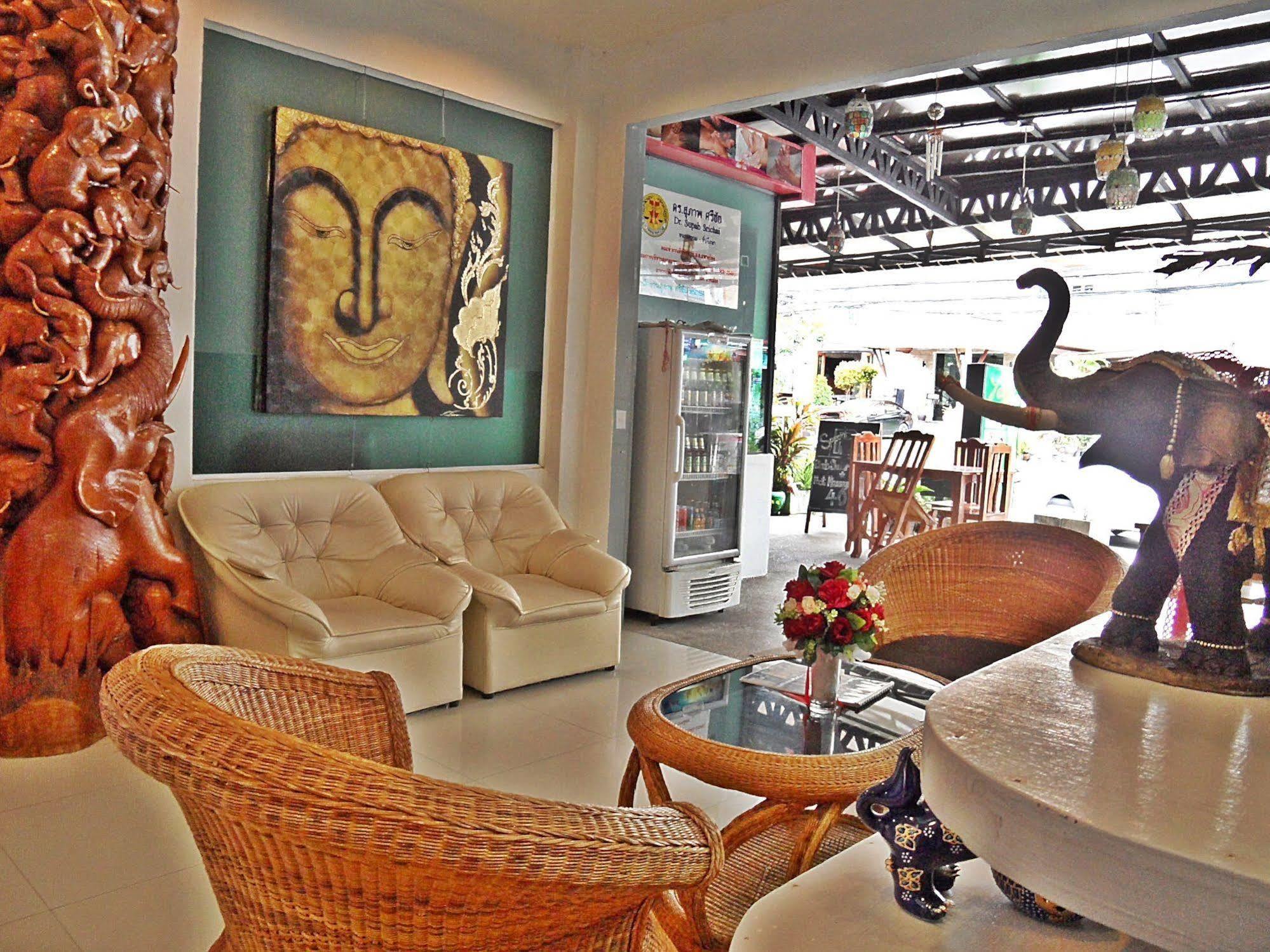 Hip Yaya Residences Patong Bagian luar foto